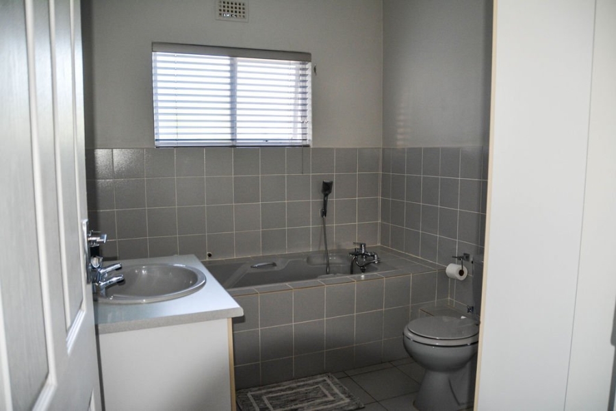 4 Bedroom Property for Sale in Vredendal Western Cape